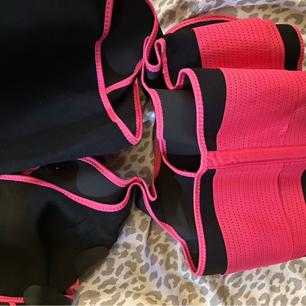 Stomach/ leg wrap